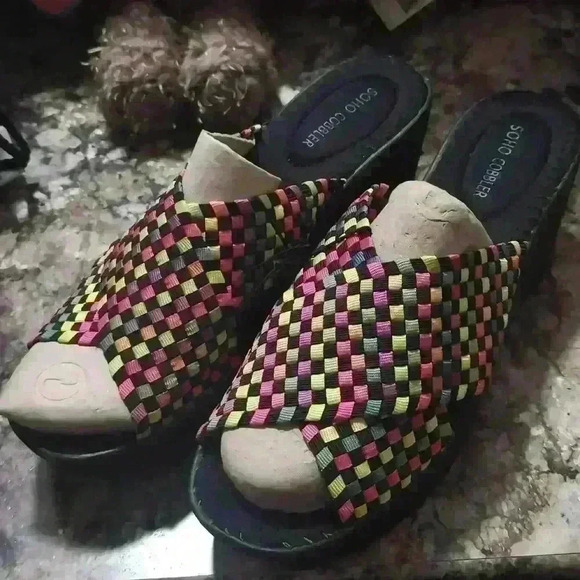 💚Nwt: Soho Cobbler Women’s Wedge Flip Flops Sandals Size: 7.5 - Picture 9 of 9